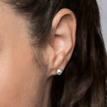Perfect for every day, these sterling silver studs are comfortable and easy to wear.